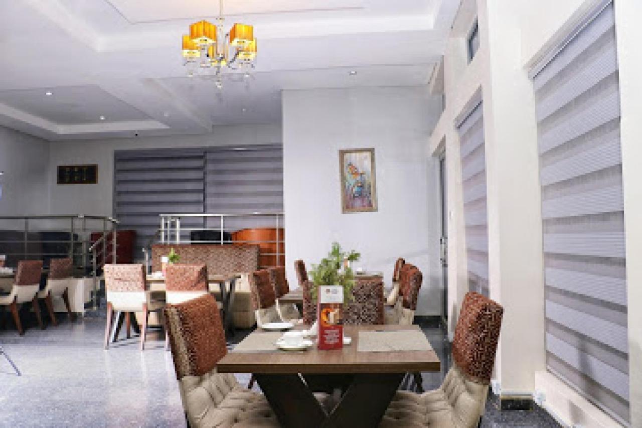 Room In Lodge - Best Western Plus-Ibadan Dış mekan fotoğraf